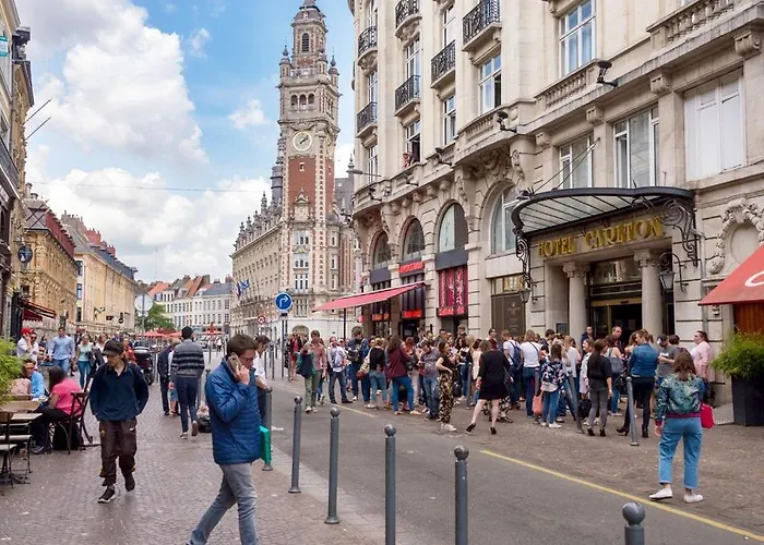 Fibre Rapide Cosy Rénové Queen Size Proche Lille Appartement Roubaix